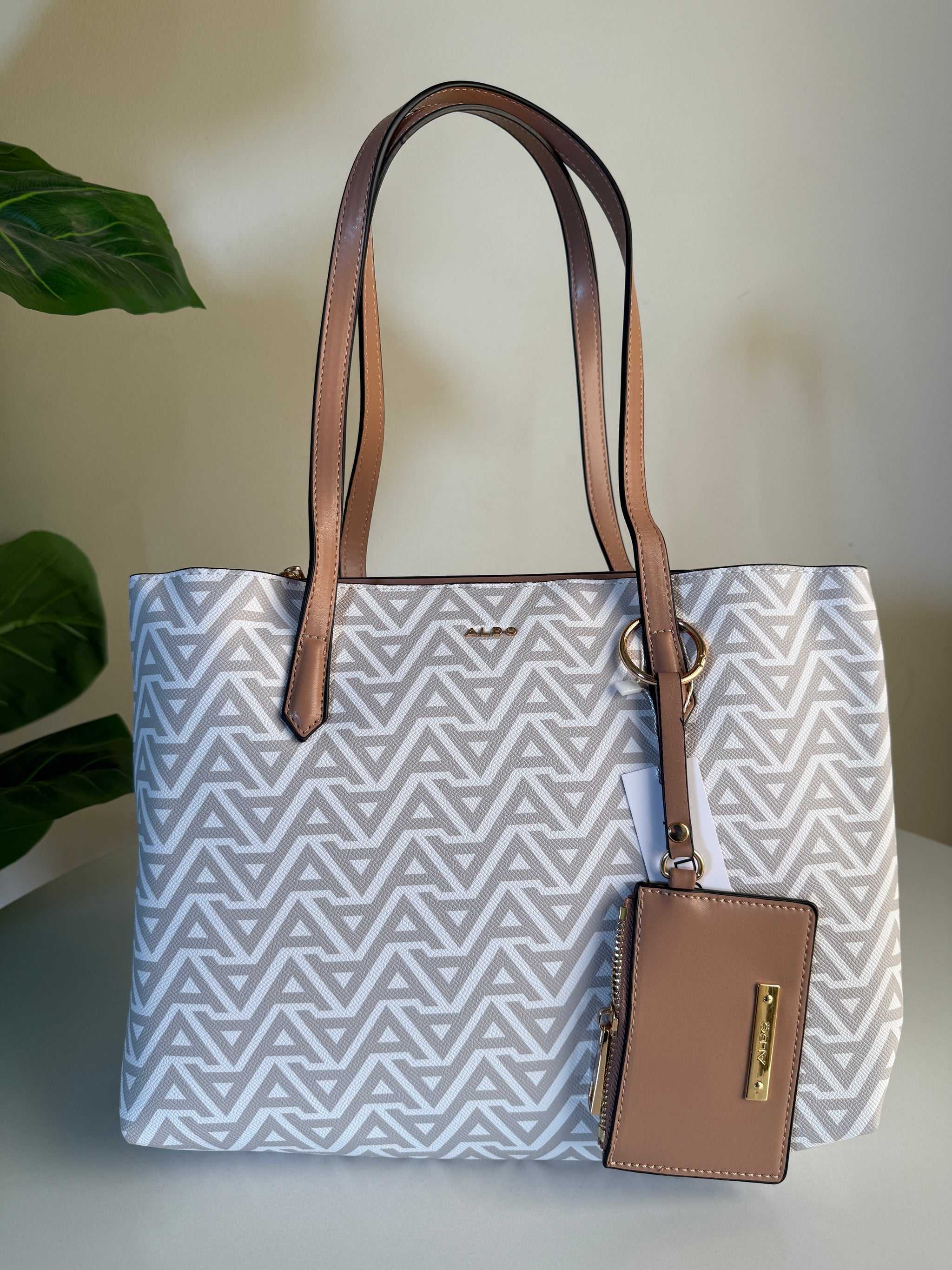 Aldo tote bag(wallet charm)