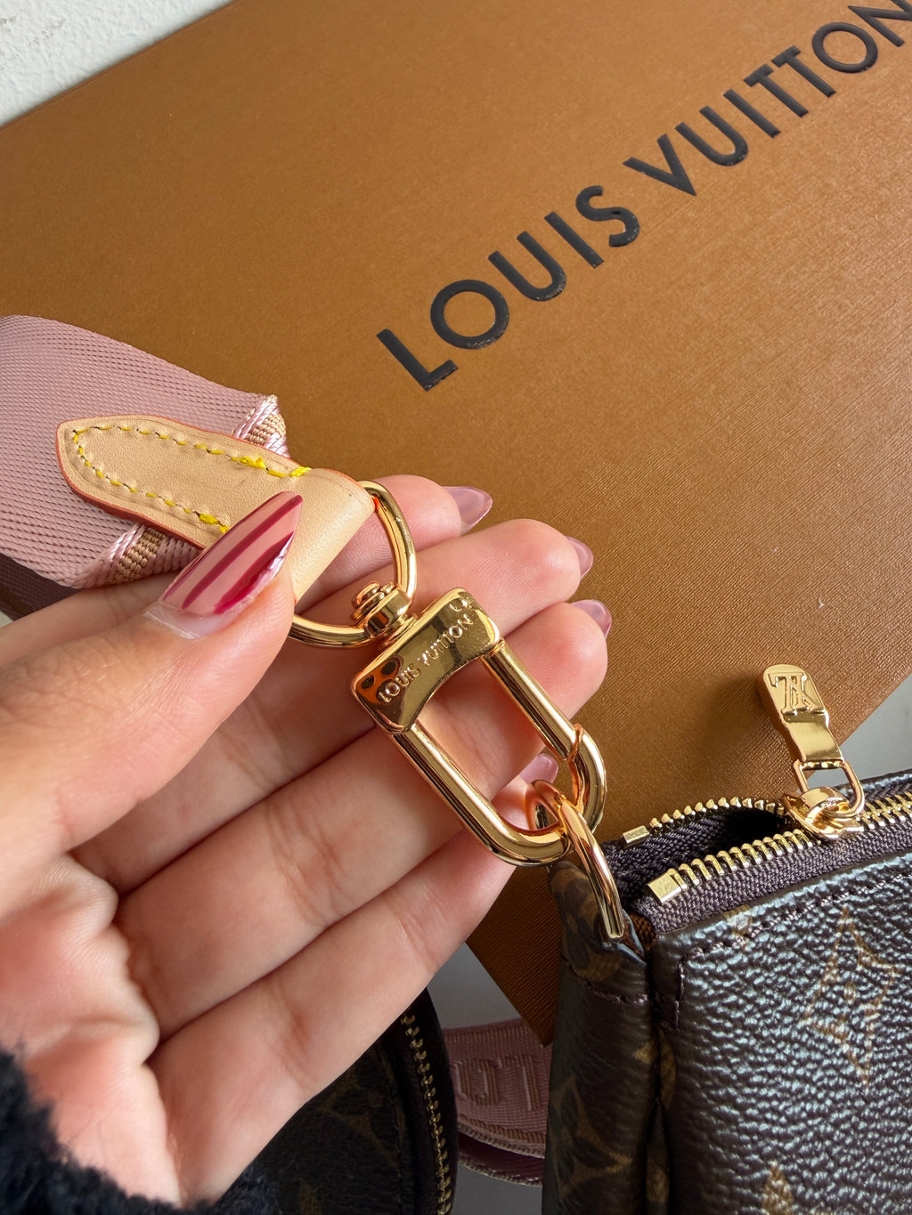 Louis Vuitton Multi Pochette Accessoire