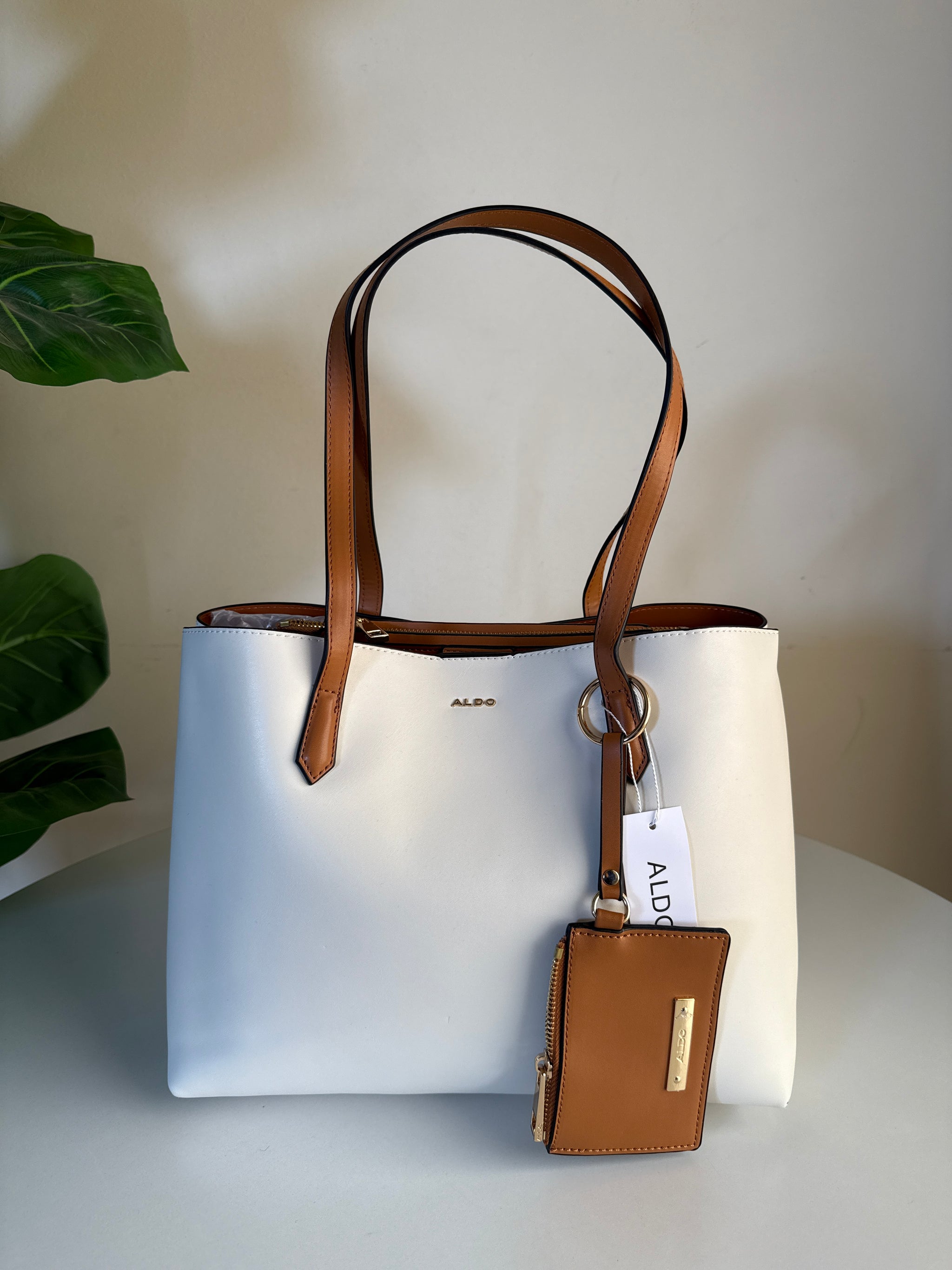 Aldo tote bag(wallet charm)
