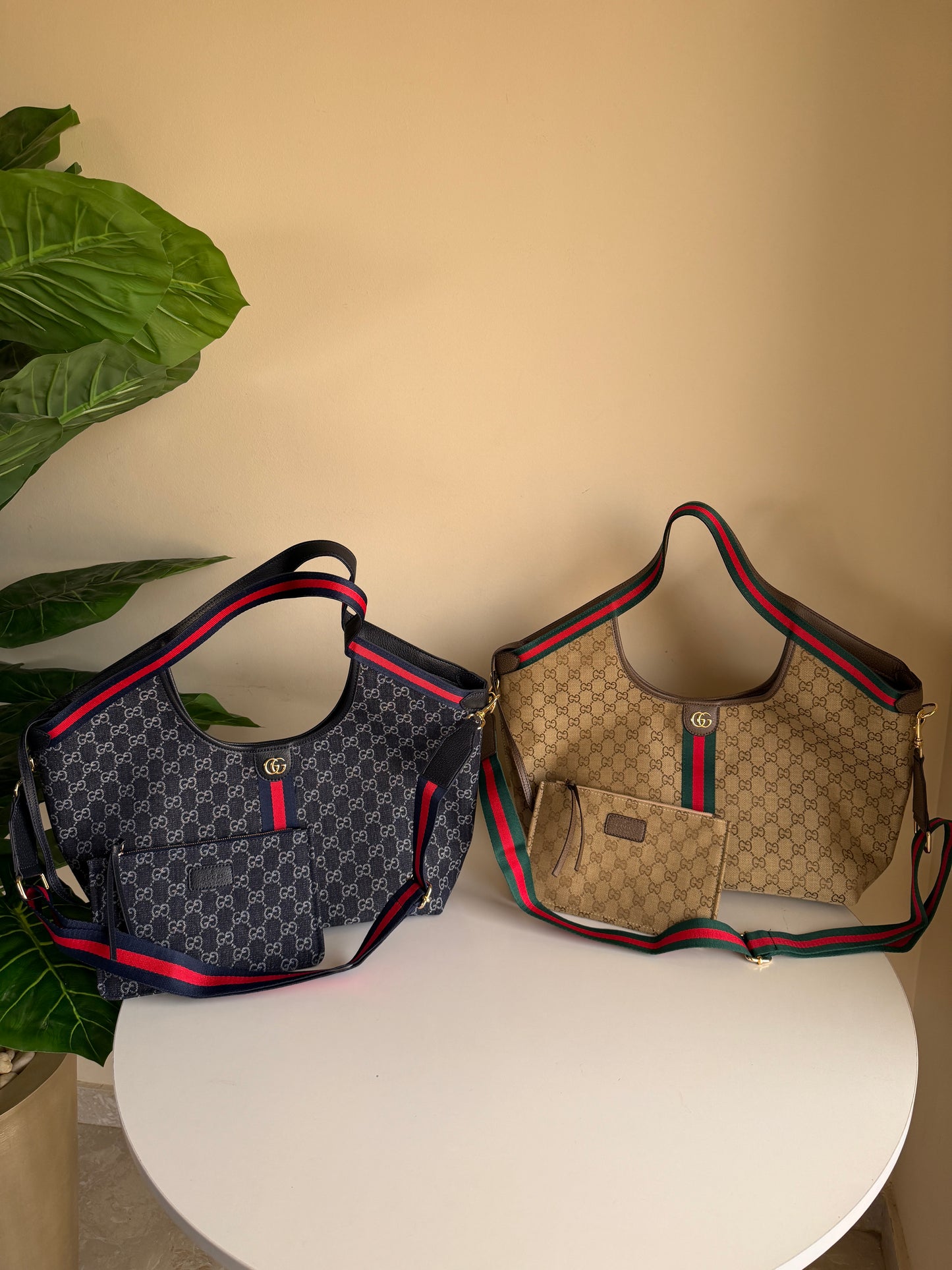 Gucci tote bag with wallet