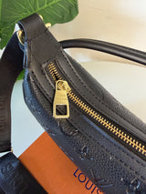 Louis Vuitton loop hobo (black)