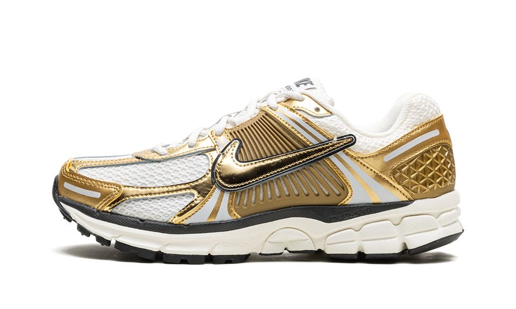 Air Zoom Vomero 5 'metalic gold'