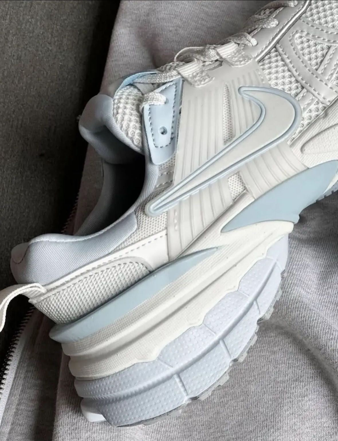 Nike V2K Run 'White baby blue'