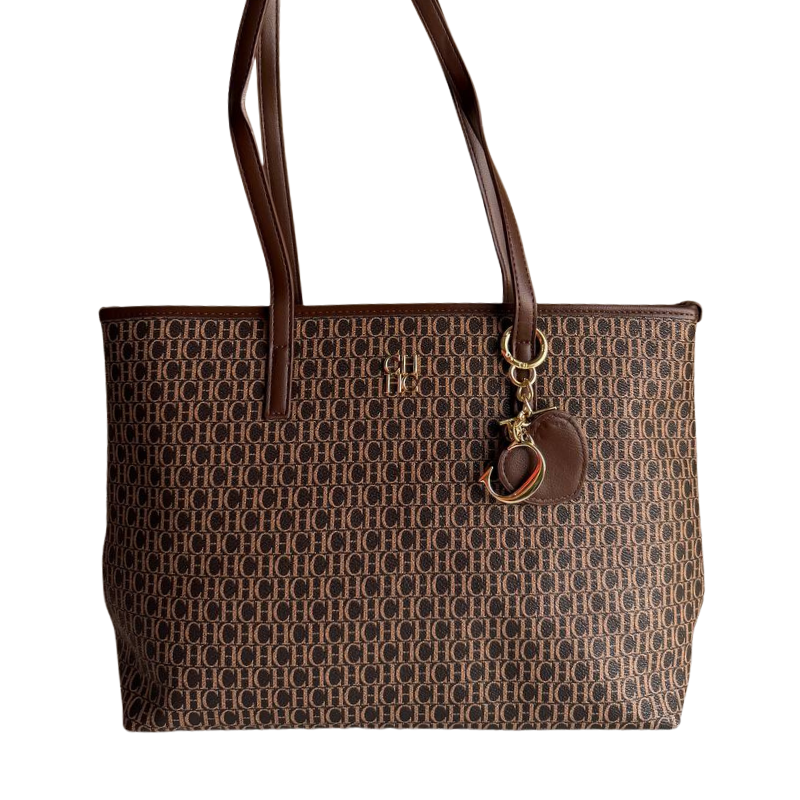 Carolina Herrera shoulder 3