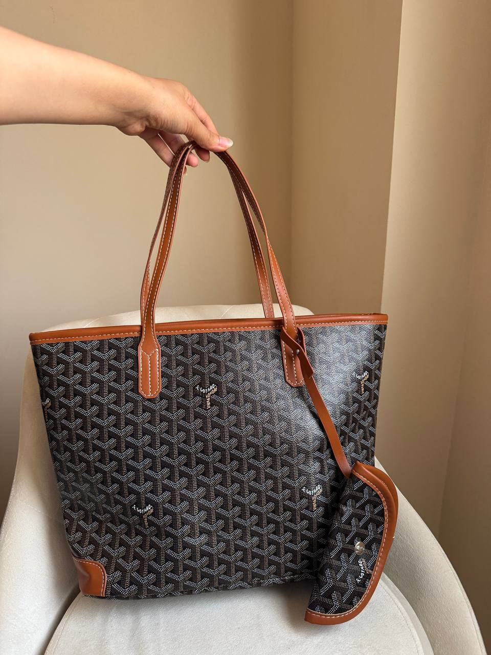 Go yard Artois pm bag brown +NB 530 SL Miu Miu + wallet Free