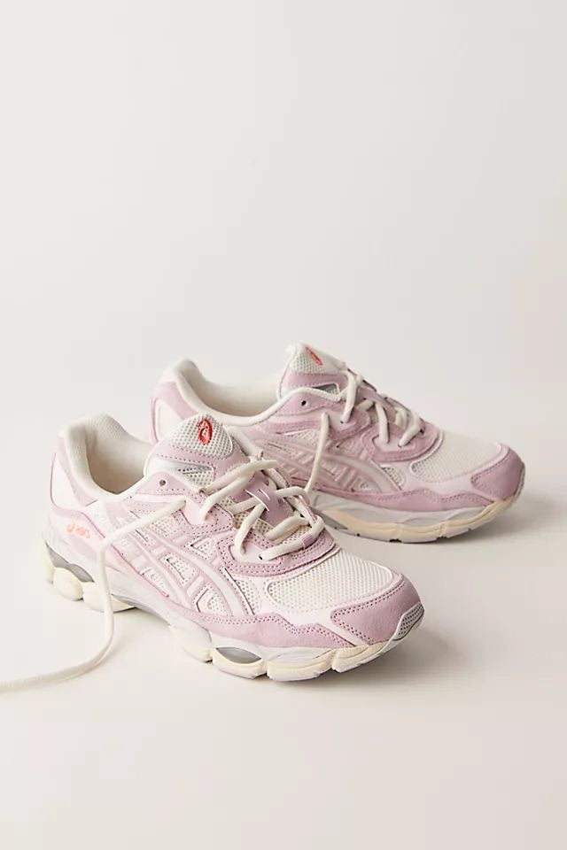 Coach signature canvas bag pink +Asics Gel-Kayano pink + Wallet free