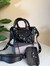Nike Mind002-black + Balanciaga Neo Cagole bag black