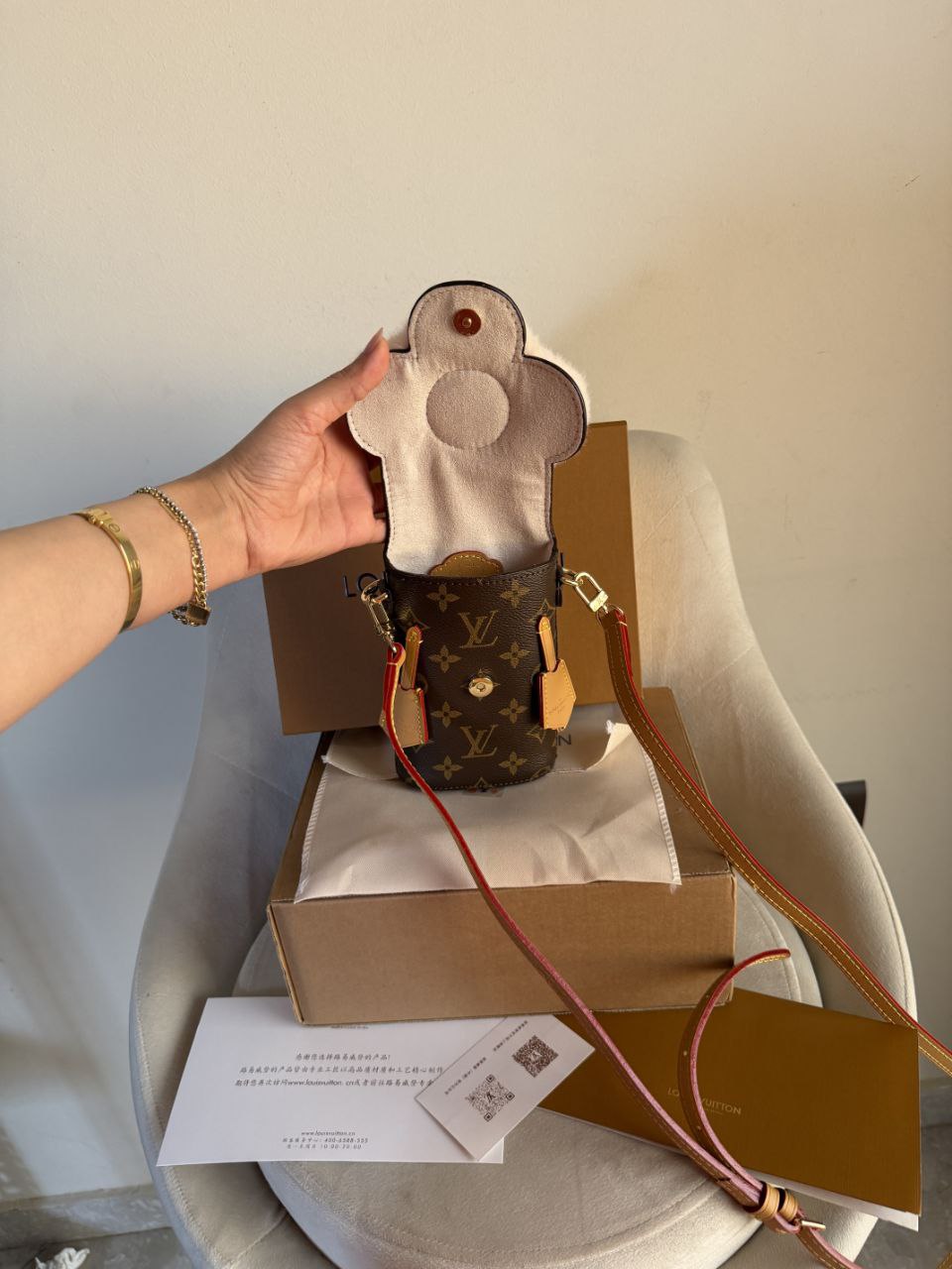 LV vivienne phone pouch