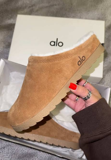 Alo Sherpa Recovery slipper saddle