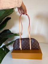 Louis Vuitton Squire East West Shoulder bag