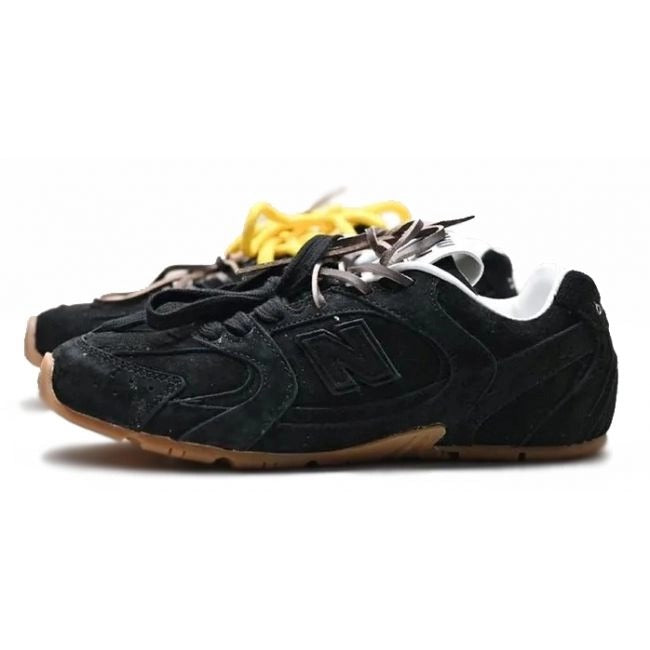 New Balance Miu Miu x 530 Black